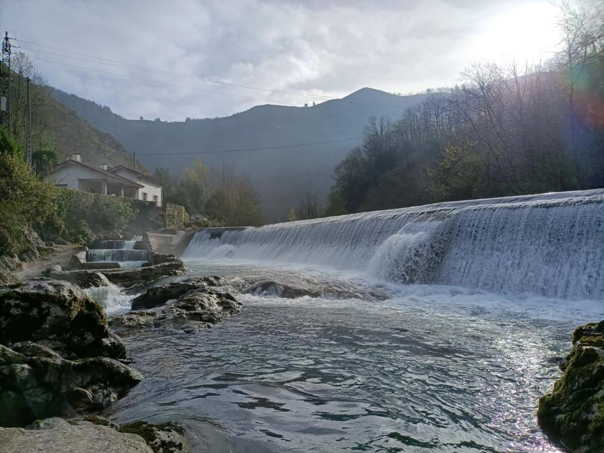 La Salmonera Cangas De Onis Caño Kültér fotó