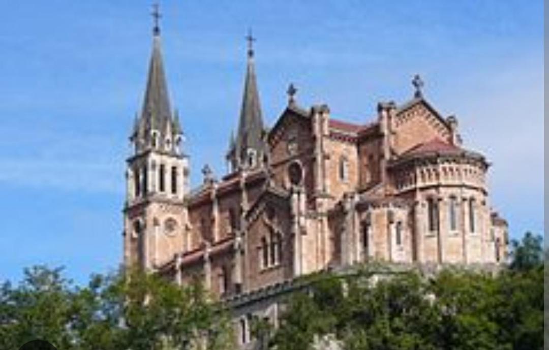 La Salmonera Cangas De Onis Caño Kültér fotó